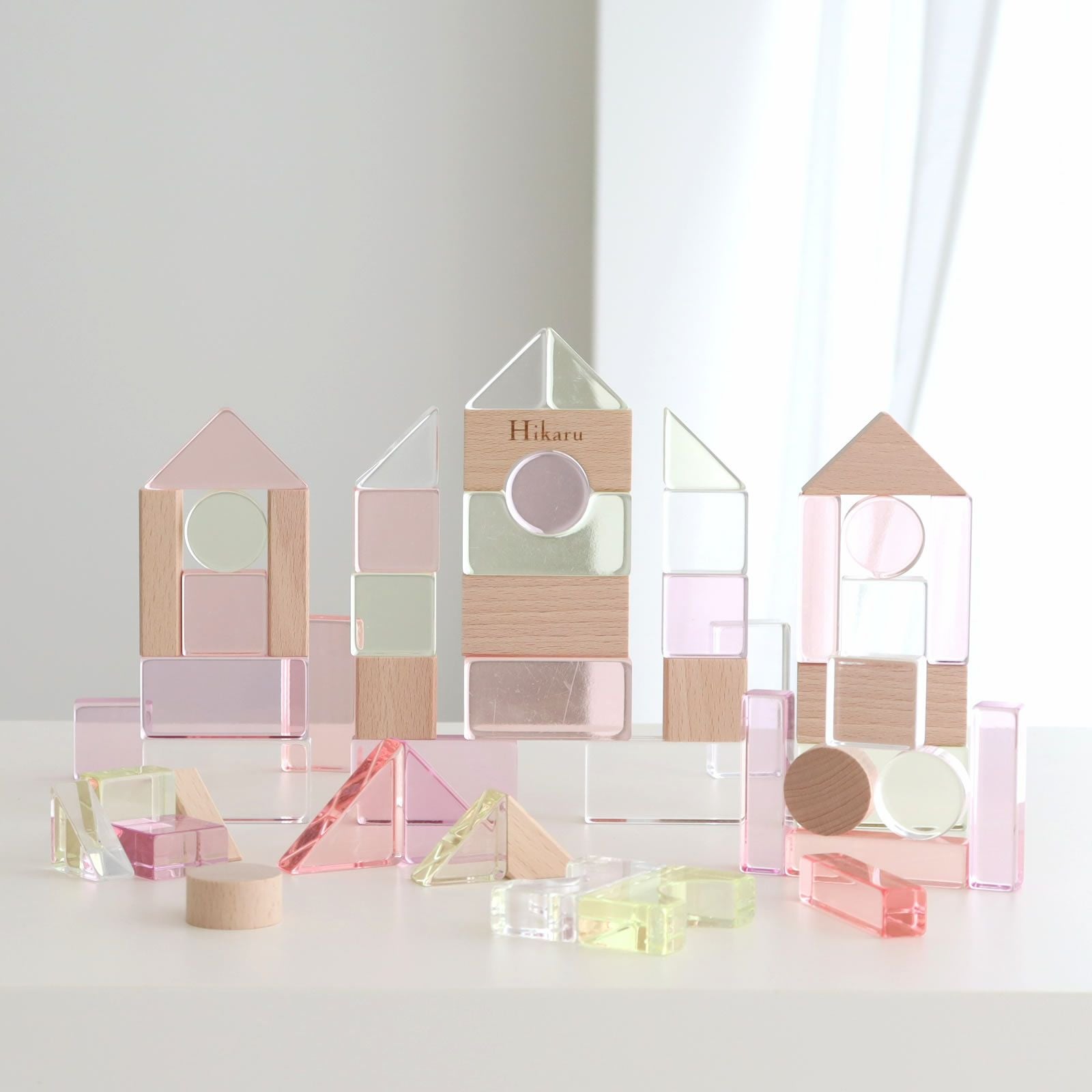 Lumiere Cubes Mimi アクリル＆木の積み木26ピース | Bellevie Enfant