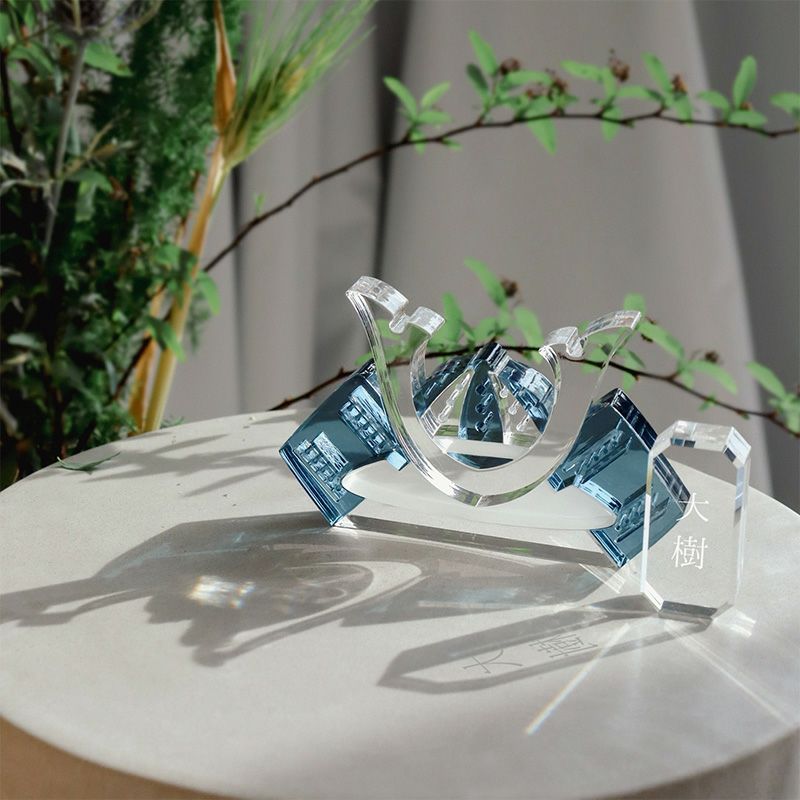 Lumiere Kabuto アクリル兜飾り (日本製)　Navy